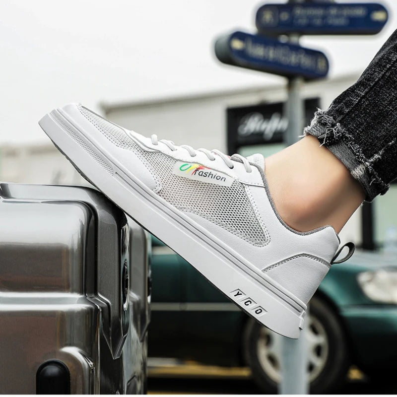 Men's Board Shoes with Breathable Soft Soles Low Heel Round Toe New Style Lace-up High-quality All-season Model Vulcanized Shoes