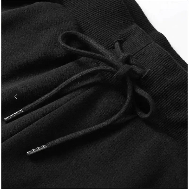 Men's Fashionable and Minimalist Shorts for Spring and Summer, Suitable for Both Men and Women, Casual Sports Shorts